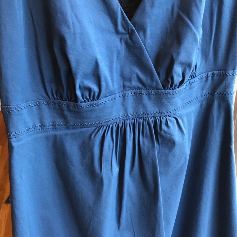Dress - Picture 7 of 8